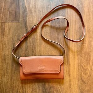 Jones New York Signature Crossbody Wallet Bag Tan Faux Leather Adjustable Strap